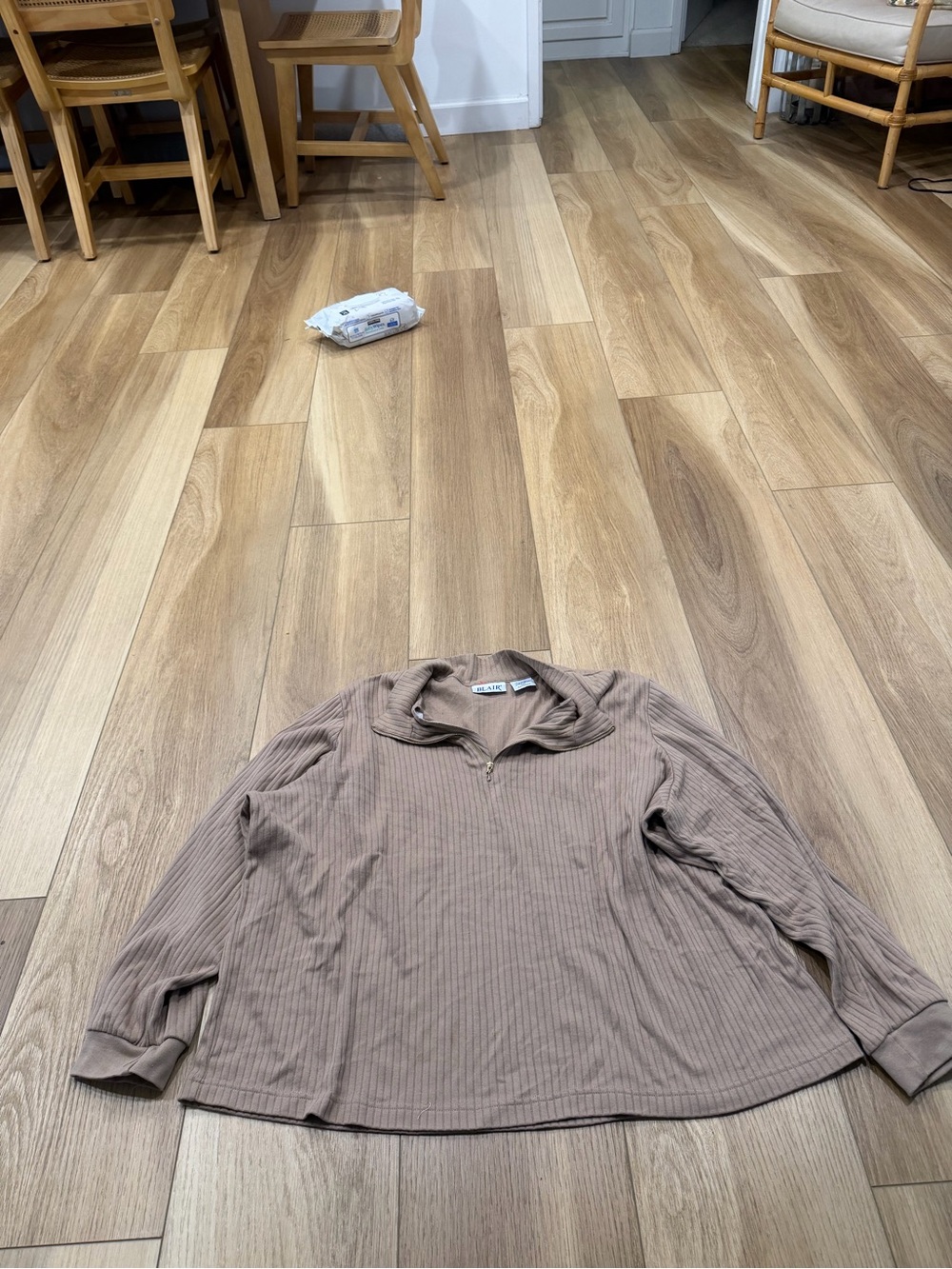 Vintage Blair Quarter-Zip Ribbed Pullover in Taupe